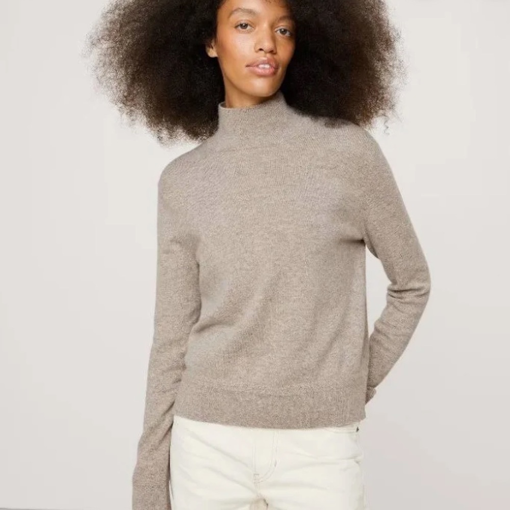 Banana Republic Cashmere Cowl-Neck Sweater in Heather Mink Gray